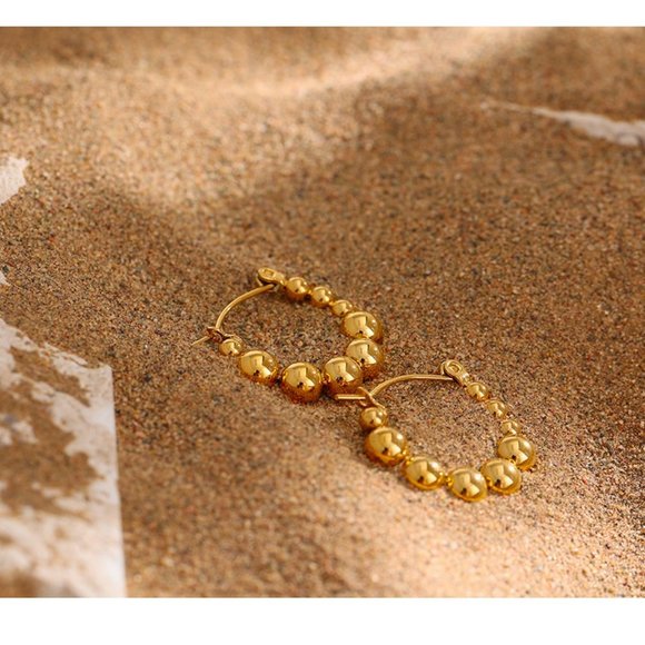 ^NEW 18K Gold Plated Bead Round Hoop Earrings - Picture 2 of 6